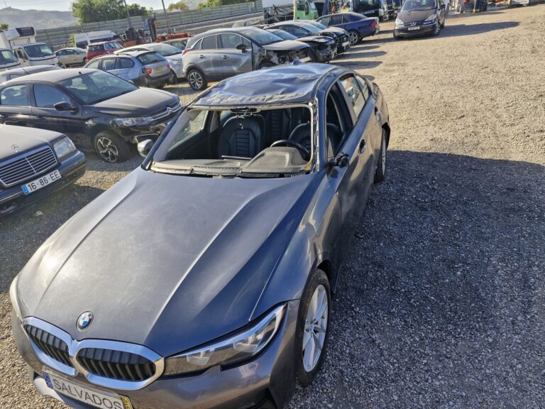 BMW 330e (4)