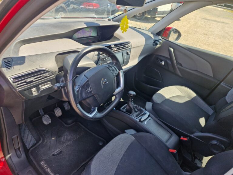 Citroen C4 (6)