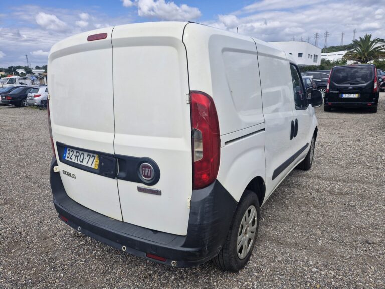 Fiat Doblo (9)