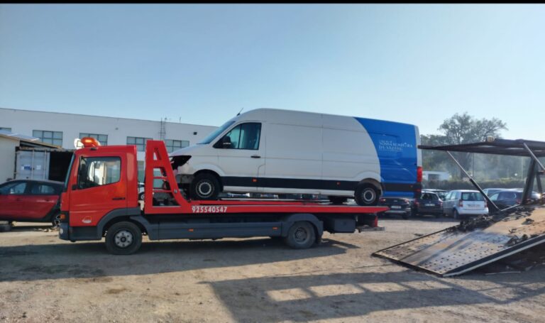 Mercedes Atego Reboque (4)