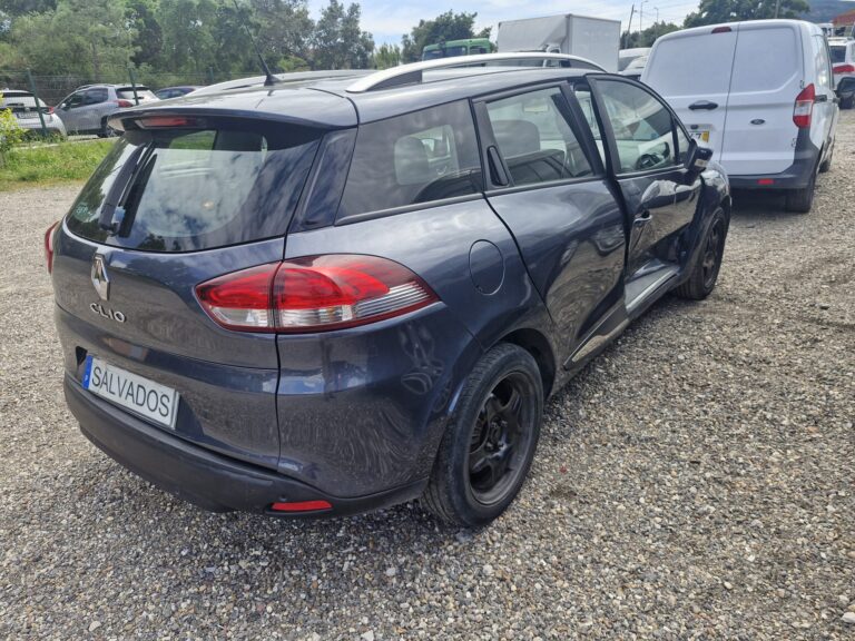 Renault Clio 1.5 DCi (4)