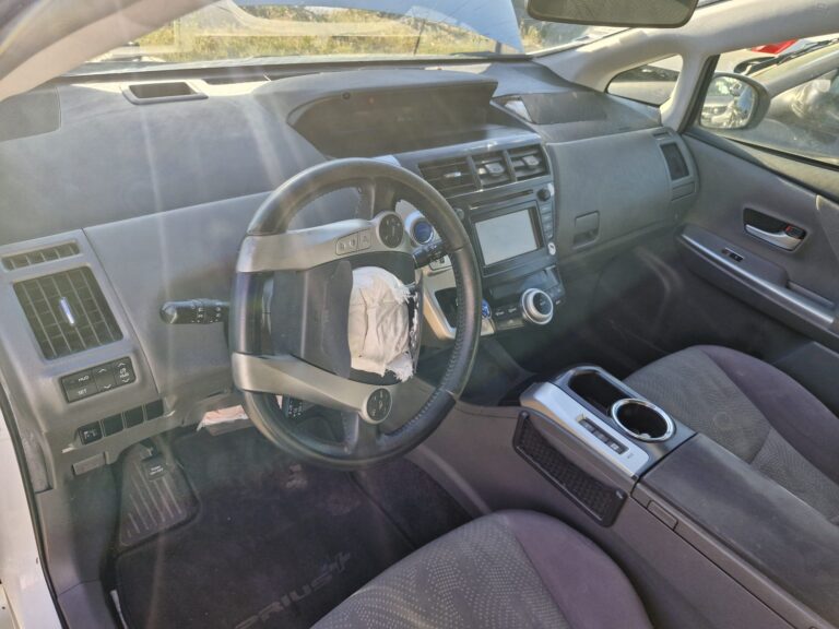 Toyota Prius (10)
