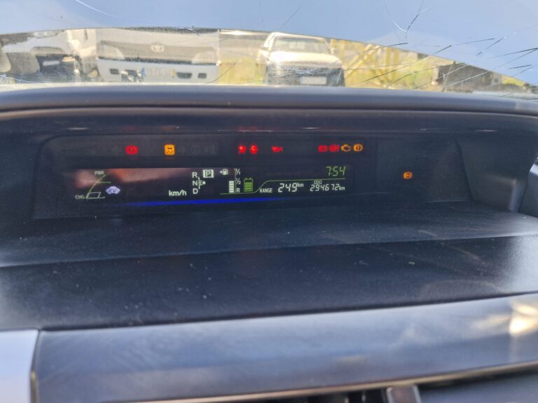 Toyota Prius (11)