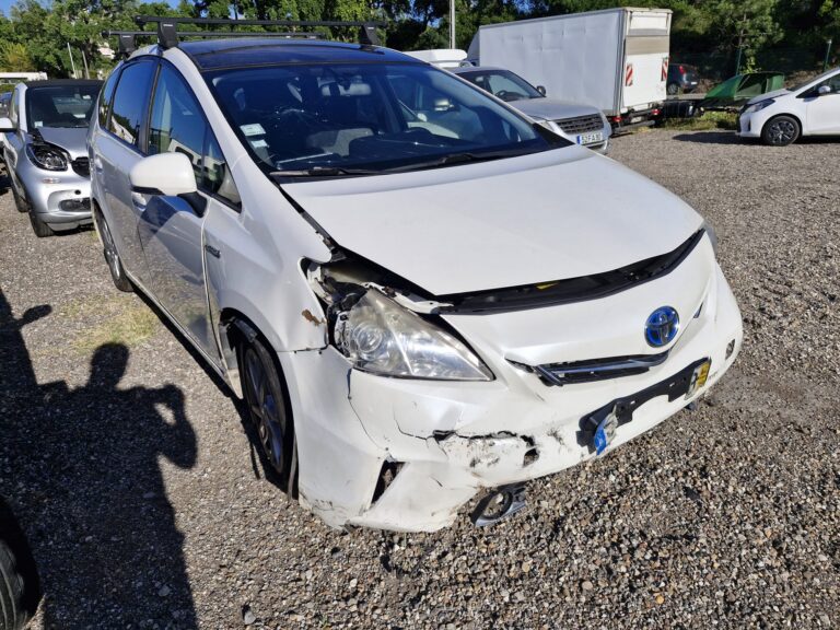 Toyota Prius (8)