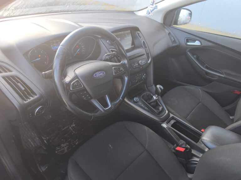 Ford Focus SW 1.6 TDCi 110 cv – 2016 (2)
