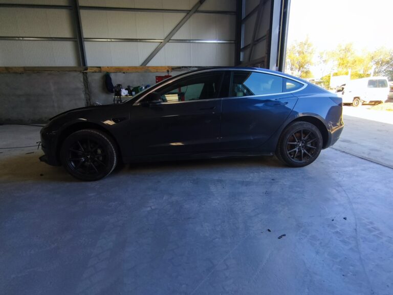 Tesla Model 3 Standard Plus – 2019 (2)