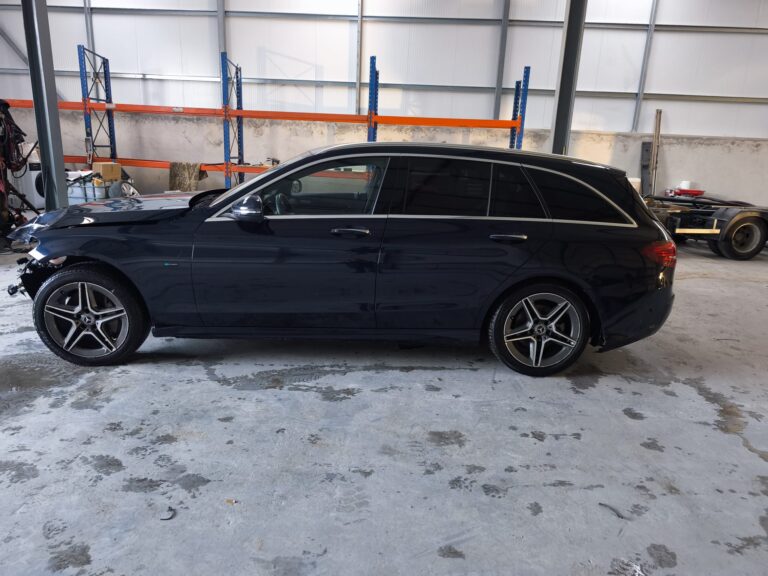 Mercedes-Benz C 300 de Plug-in Hybrid (3)