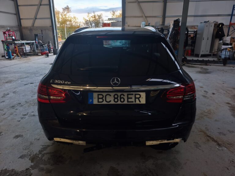 Mercedes-Benz C 300 de Plug-in Hybrid (9)