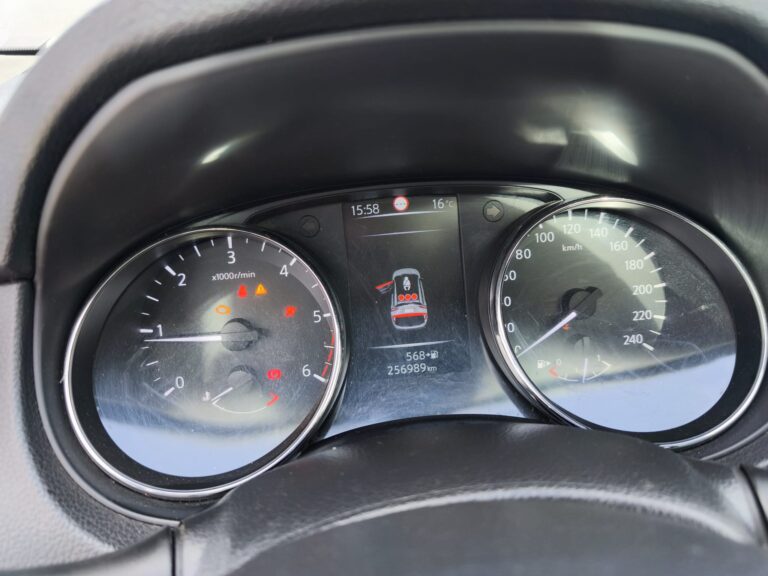 Nissan Qashqai 1.5 dCi (4)