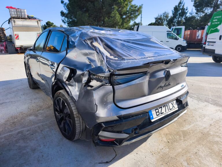 Renault Rafale E-Tech Plug-in Hybrid (9)