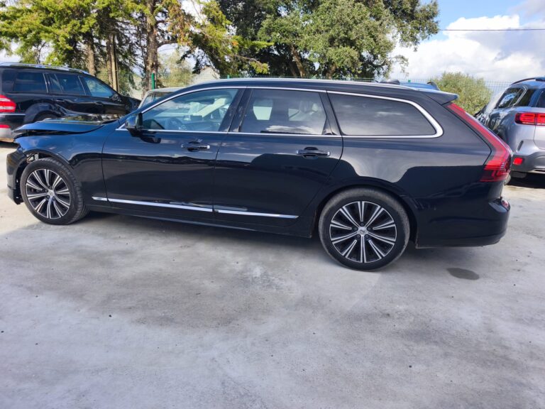 Volvo V90 2.0 B4 (8)