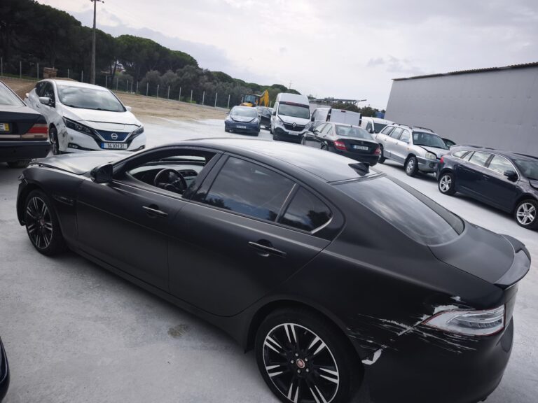 Jaguar XE 2.0 163cv (1)