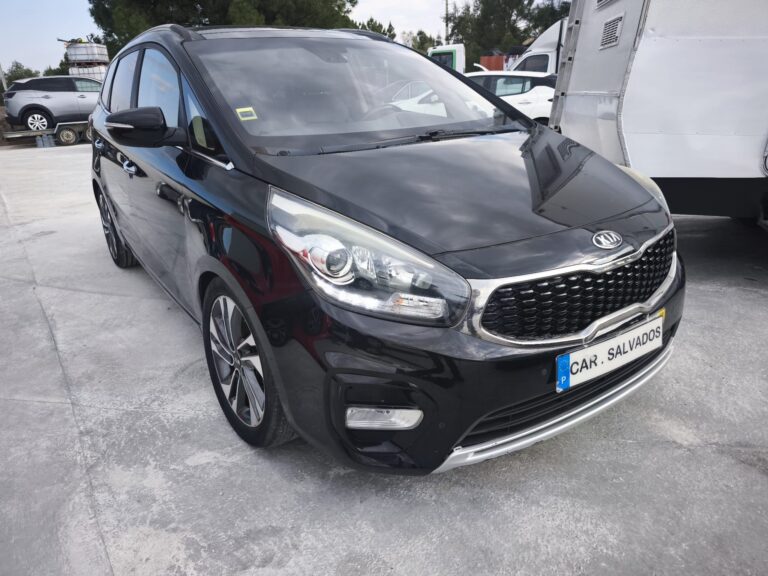 Kia carens 1.7 141 CV (11)