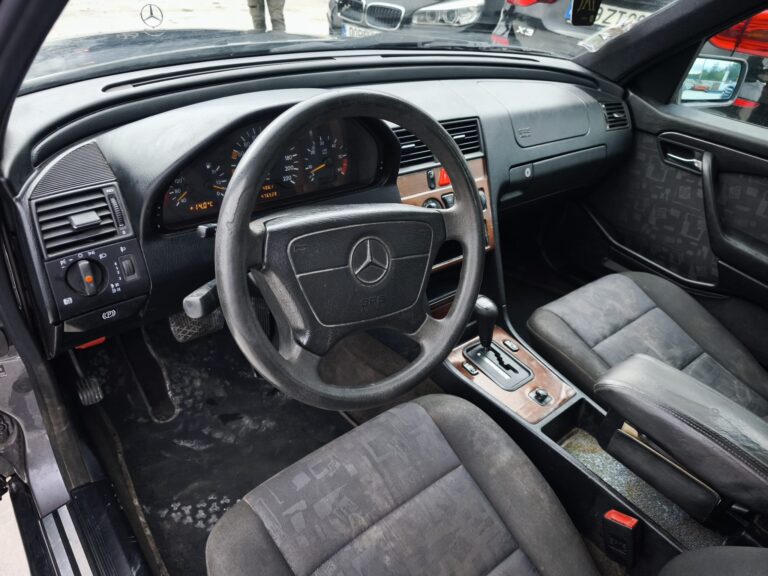 Mercedes C220 (4)