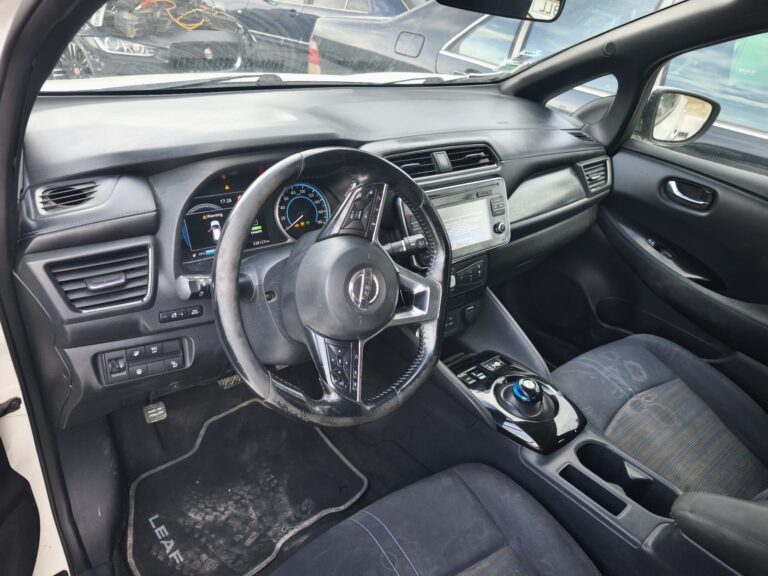 Nissan Leaf (8)