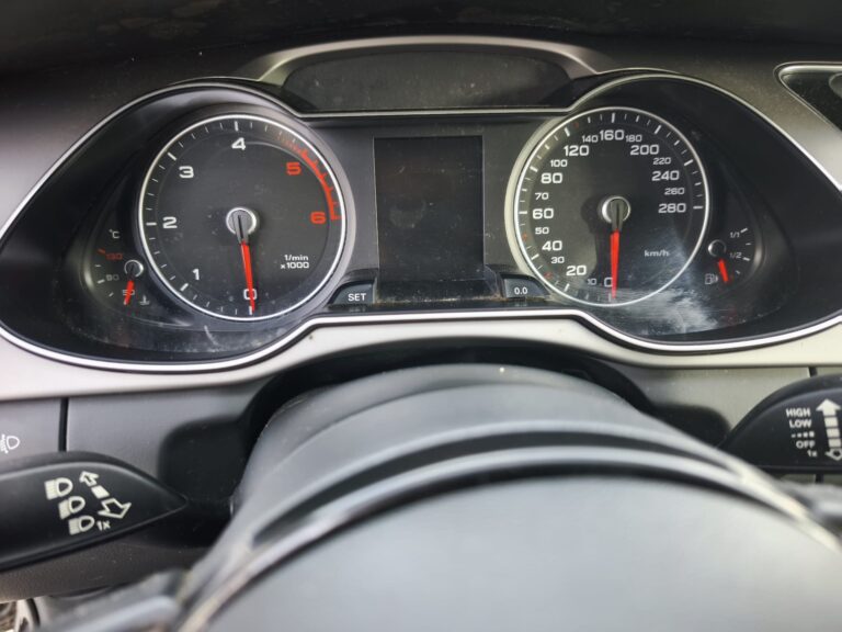 Audi A4 Avant Quattro 3.0 TDI (6)