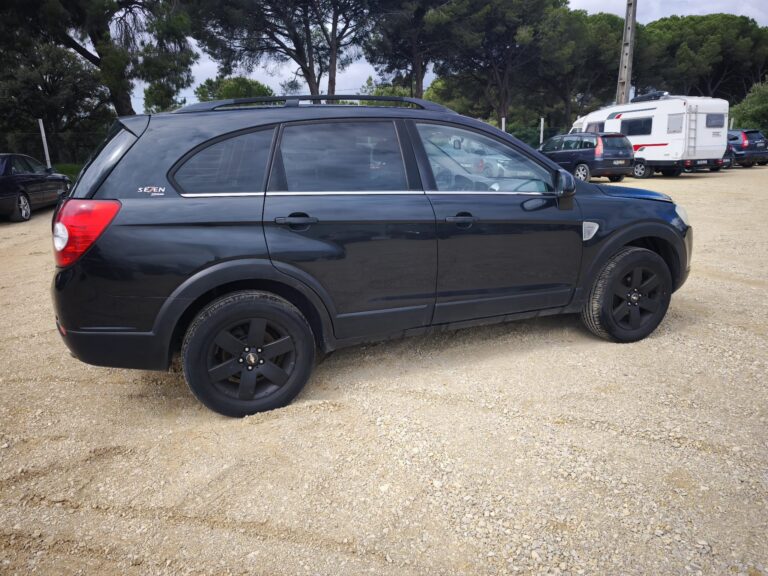 Chevrolet Captiva 2.0 VCDi (4)