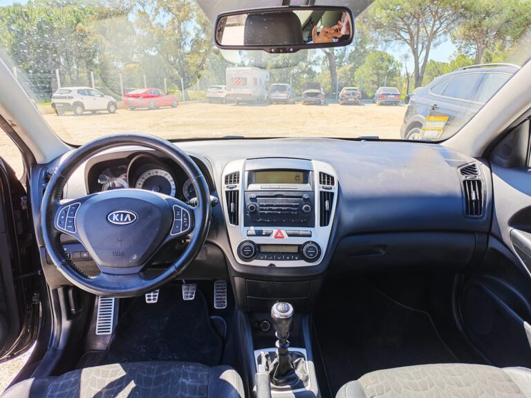 KIA Ceed 1.6 116cv (8)