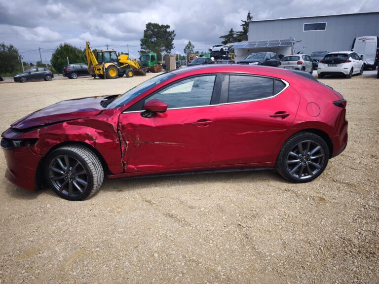 Mazda 3 2.0 Skyactiv (6)