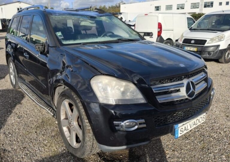 Mercedes Benz GL320 CDI (4)