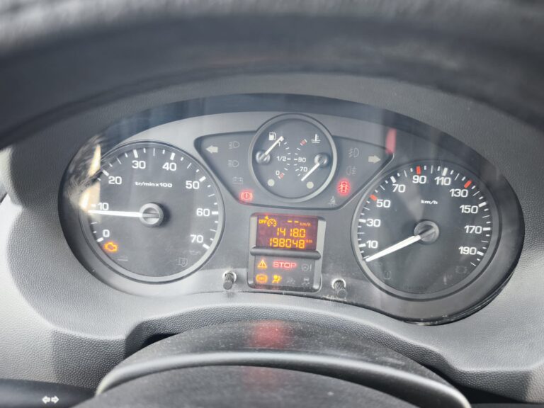 Toyota Proace 1.6 HDI (10)