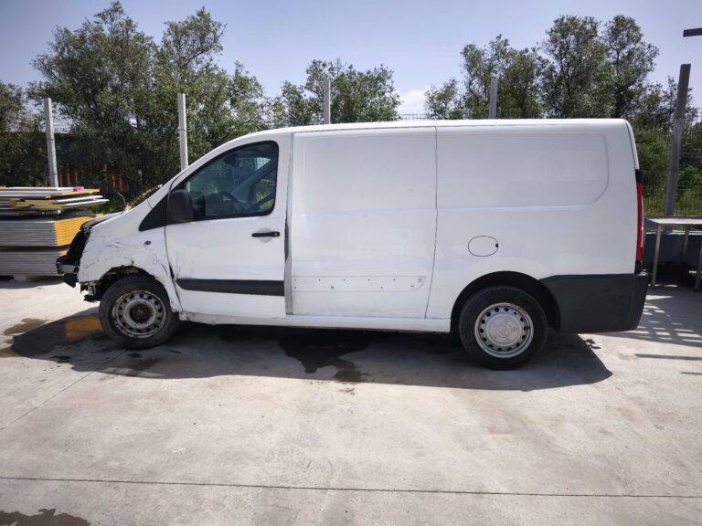 Toyota Proace 1.6 HDI (11)