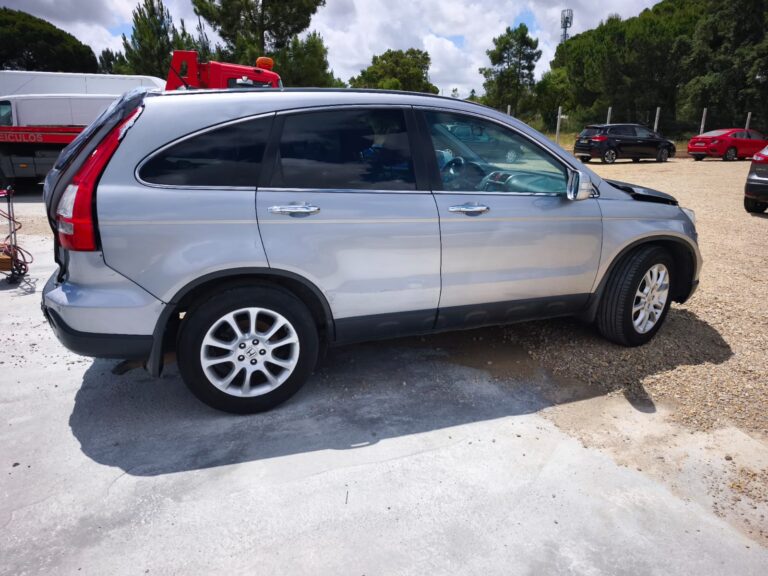 Honda CR-V 2.2 i-CTDi (7)