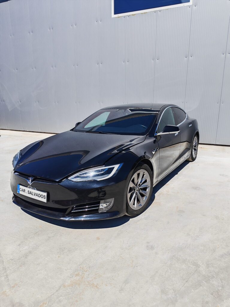 Tesla S 75 (3)