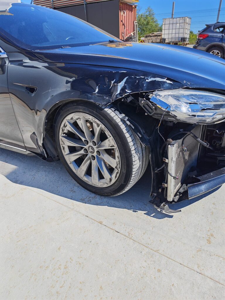 Tesla S 75 (4)