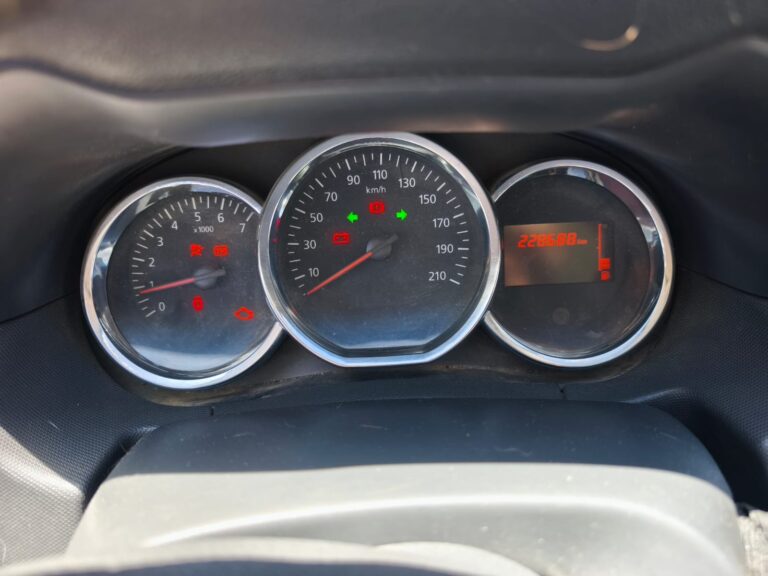 Dacia Duster 1.5 dCi 4x4 (5)