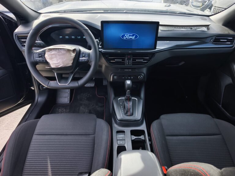 Ford Focus 1.0 EcoBoost Hybrid (5)