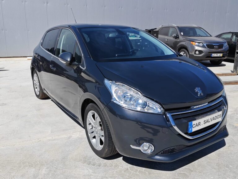 Peugeot 208 1.4 HDi (4)