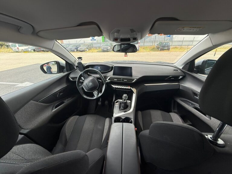 Peugeot 5008 1.5 BlueHDi (20)