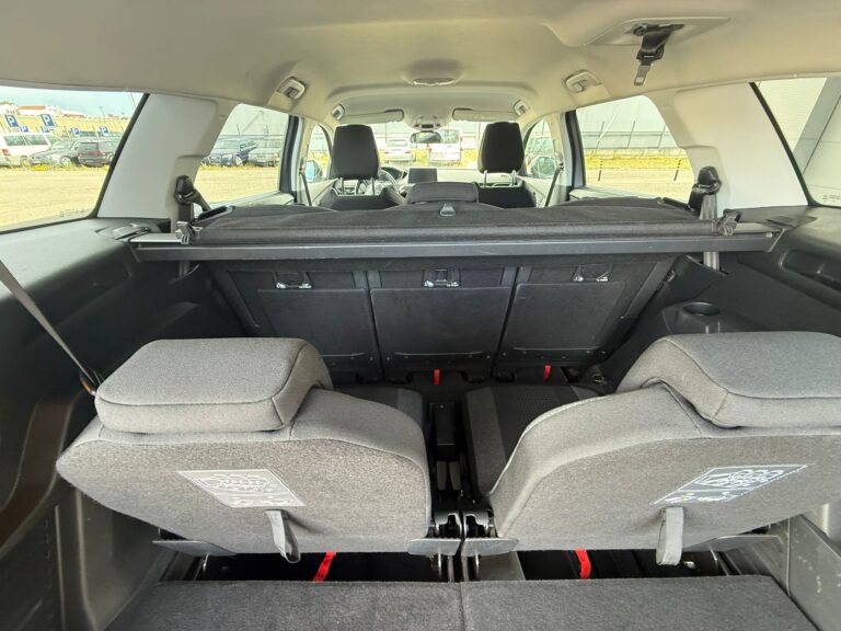 Peugeot 5008 1.5 BlueHDi (24)