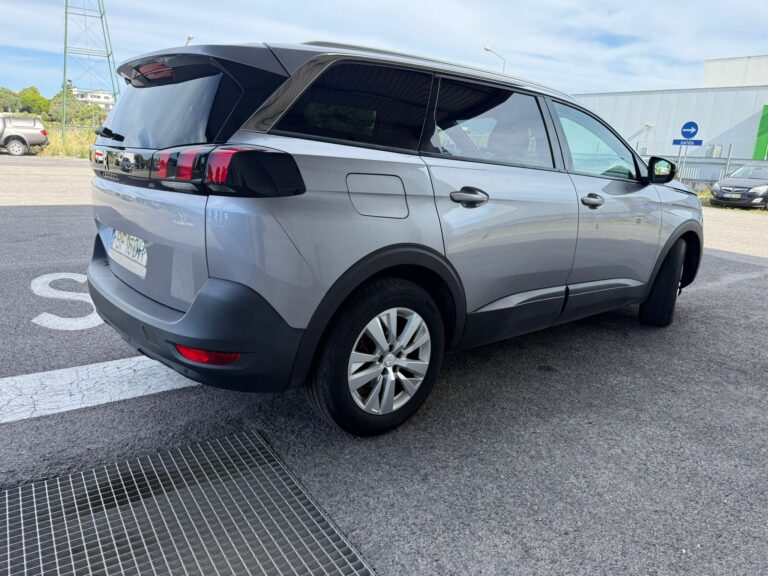 Peugeot 5008 1.5 BlueHDi (29)