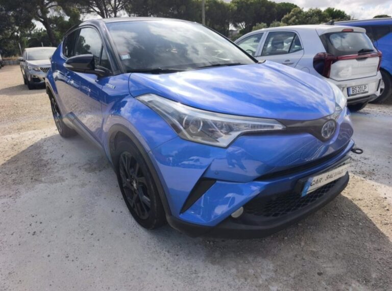 Toyota C-HR 1.8 Hybrid (8)