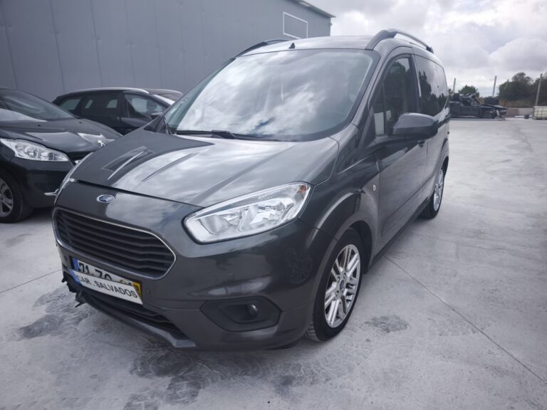 Ford Tourneo Courier 1.0 EcoBoost (5)