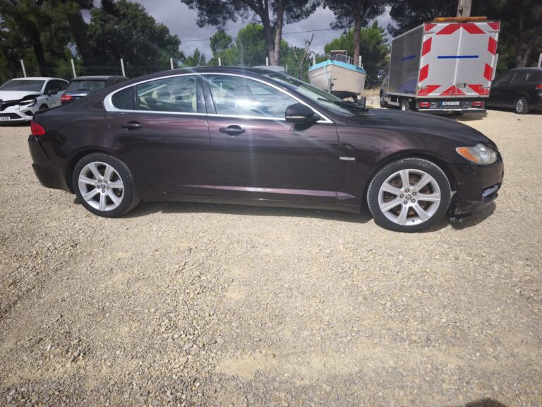 Jaguar XF 3.0D V6 (2)