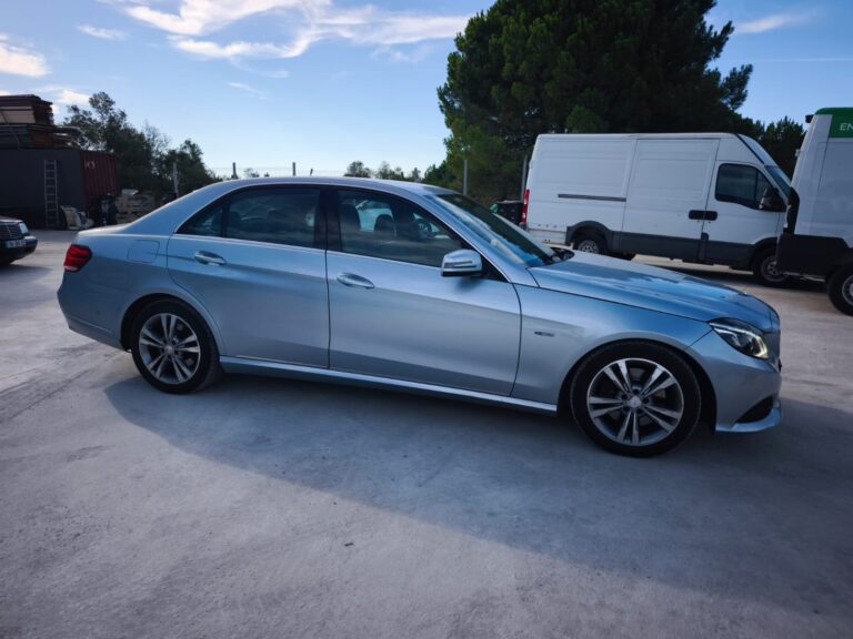 Mercedes-Benz E 300 BlueTEC Hybrid (2)