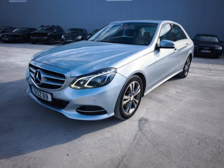 Mercedes-Benz E 300 BlueTEC Hybrid (9)