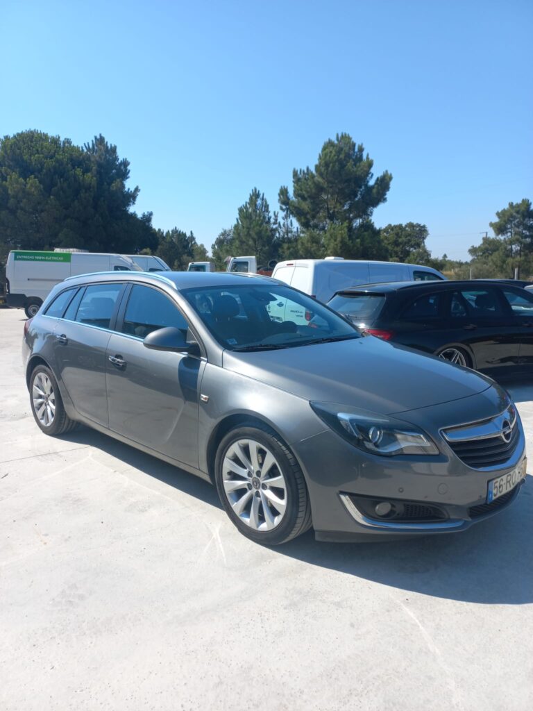 Opel Insignia Sports Tourer 1.6 CDTI 136 cv (7)