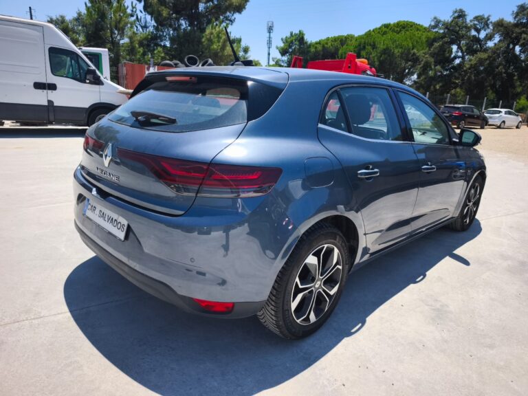 Renault Megane 1.5 dCi 116 cv (2)