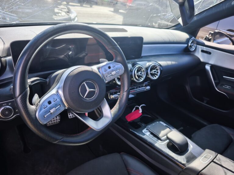 Mercedes-Benz A180d (10)