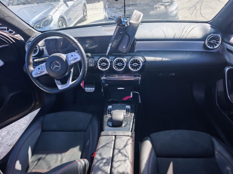 Mercedes-Benz A180d (11)