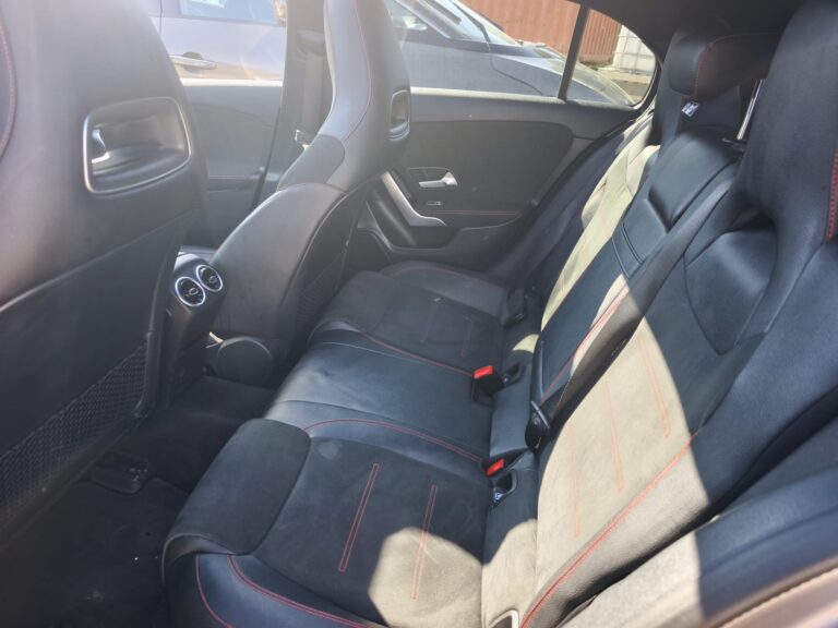 Mercedes-Benz A180d (12)