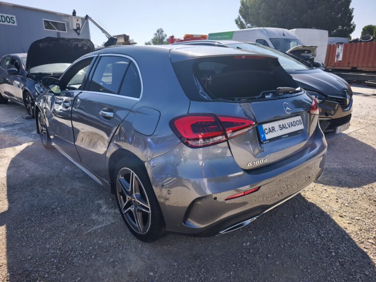 Mercedes-Benz A180d (8)
