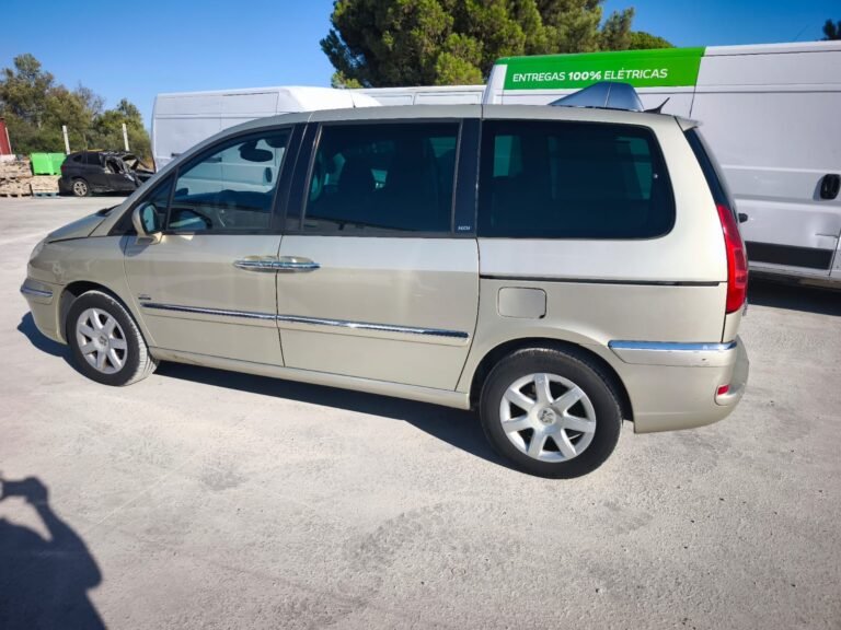 Peugeot 807 2.2 HDi (11)