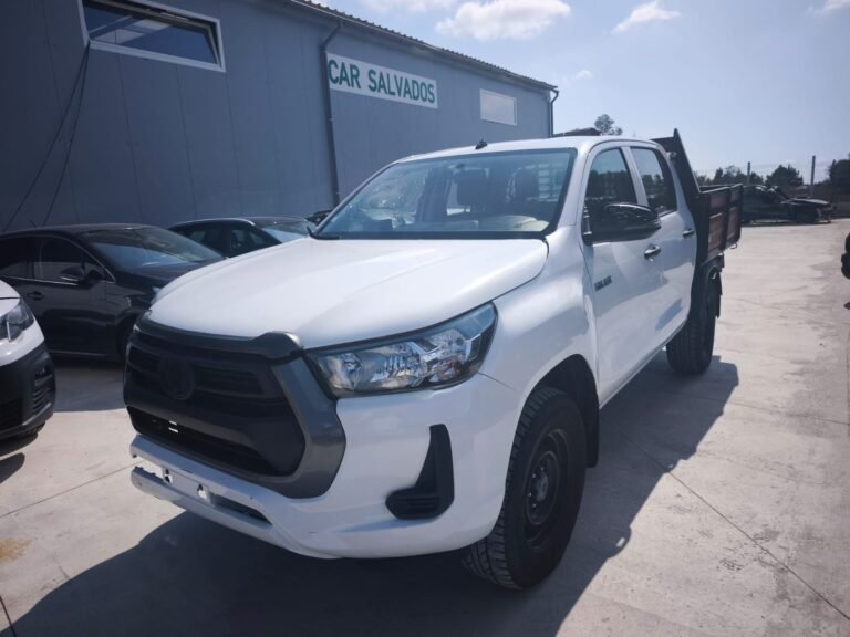 Toyota Hilux 2.4 D-4D (5)