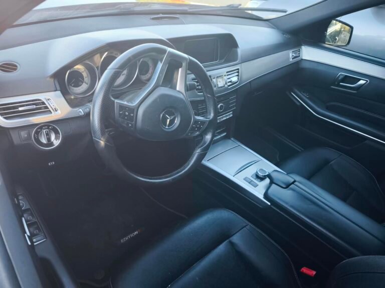 Mercedes-Benz E 300 BlueTEC Hybrid (18)