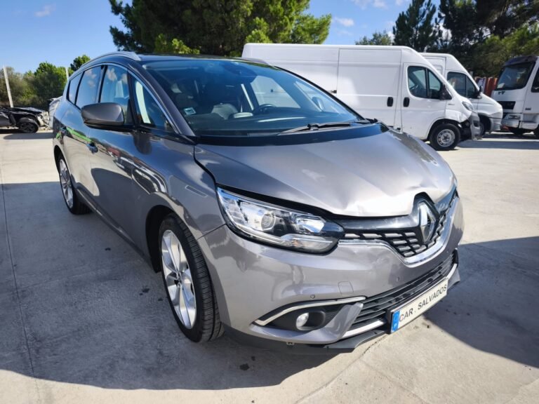 Renault Grand Scénic 1.5 dCi (11)